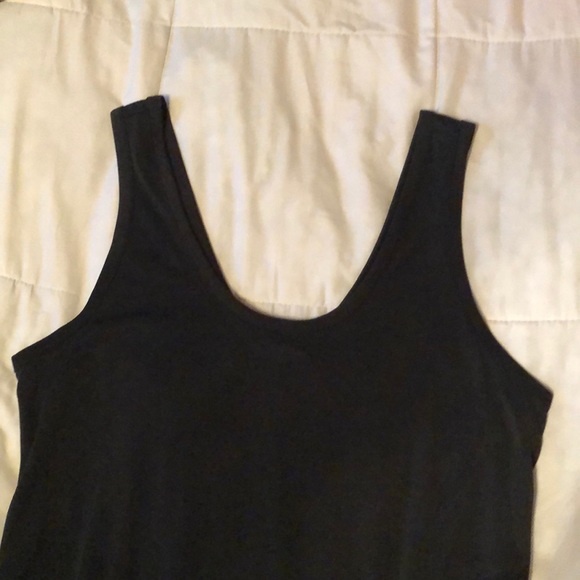 Perfect black top - Picture 2 of 3